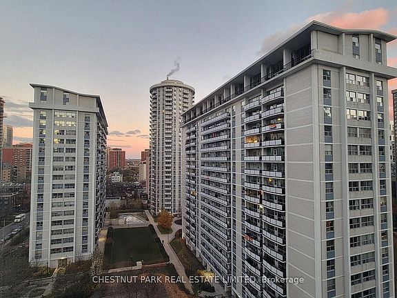 2nd image of 25 Maitland St #1201