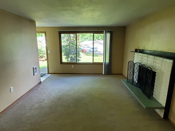 2nd image of 9413 72nd Ave E