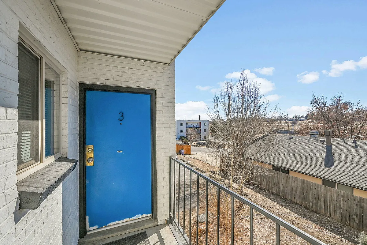 Building Photo - 1285 Wolff St #3