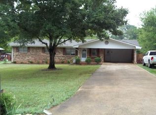 35 Dobson Dr, Cartersville, GA 30120