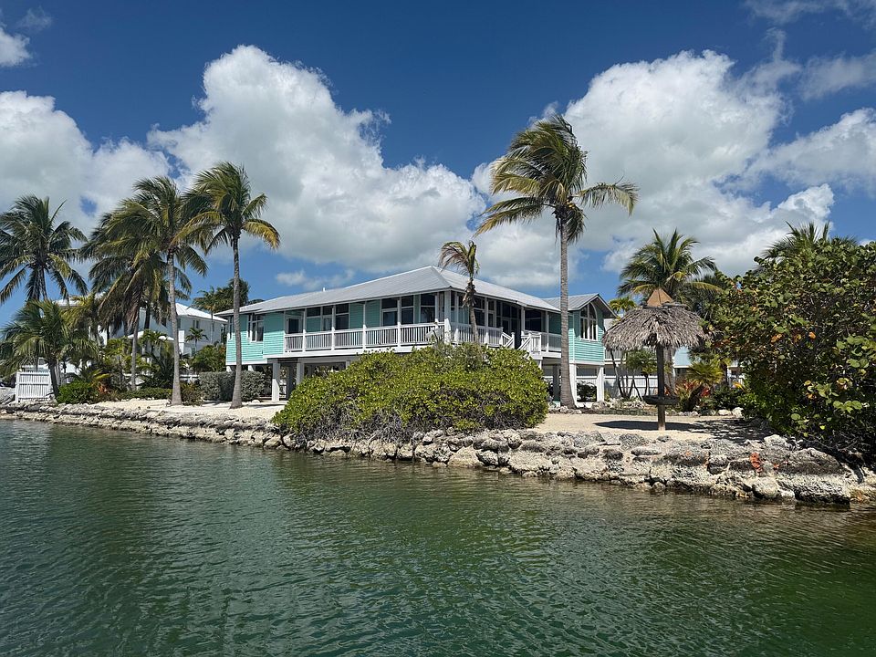 1st image of 17022 Starfish Ln W