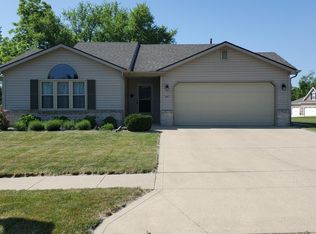 361 Crestwood Dr, Roanoke, IN 46783