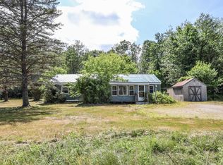 1 Peverly Rd, Northfield, NH 03276