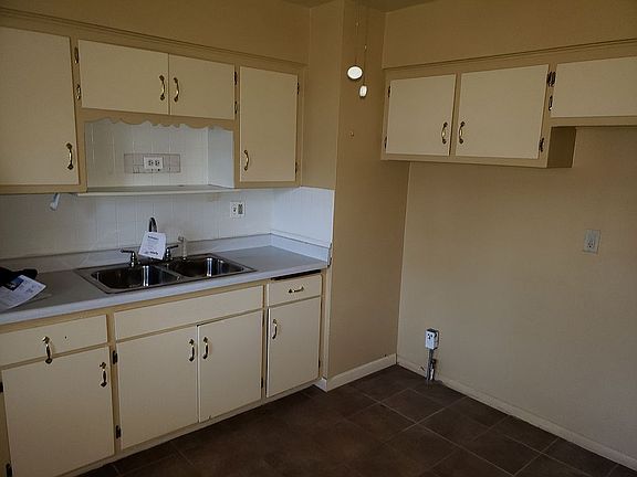 3rd image of 7916 W Grantosa Dr