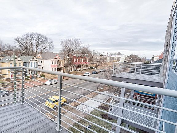 5th image of 1312 Bainbridge St #303