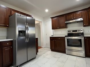 5900 61st Ave, Riverdale, MD 20737