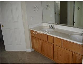 5th image of 8857 Frasure Falls Ave