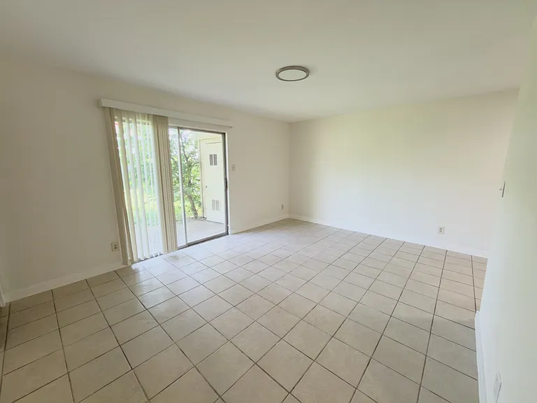 2209 Mission Hill Cir #104 — Photo 6