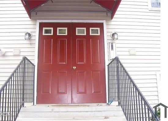 10 Pulaski St #3-G