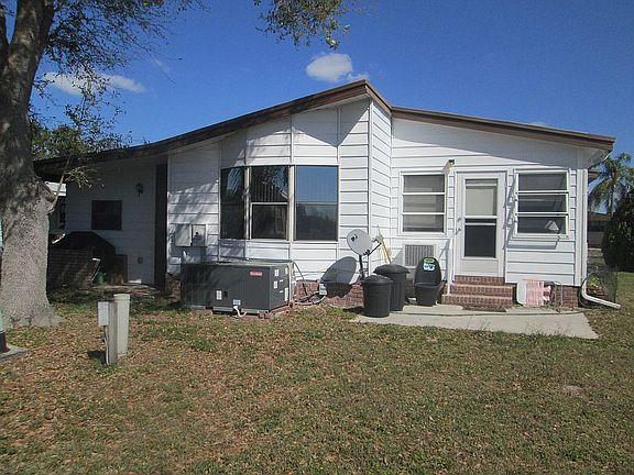 2nd image of 26322 Savannah Dr