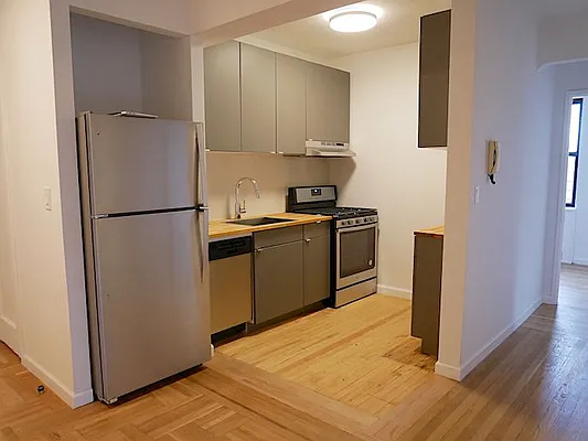 Rented by New Holland Residences | media 30