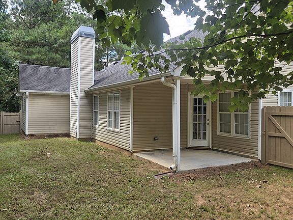 3rd image of 430 Wilmington Way