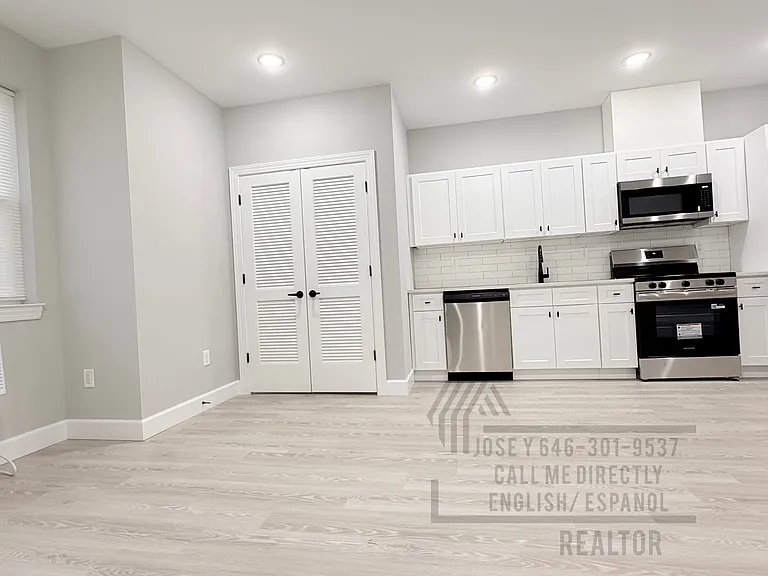 168-170 Fair St #100 — Photo 1