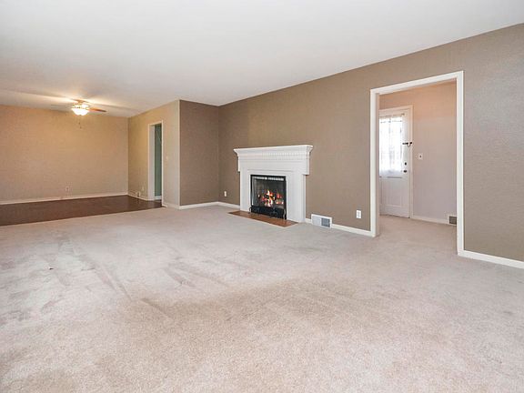2nd image of 603 Glendale Blvd