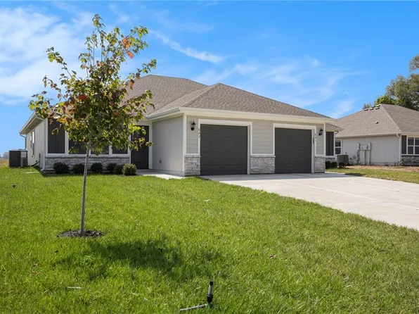 610 Fall Meadow Ln #633, Belton, MO 64012