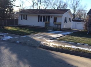 2704 E 37th Ct, Des Moines, IA 50317