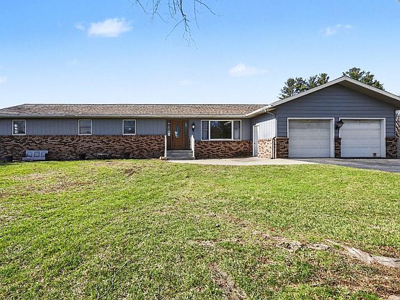 3rd image of 27667 Northland Dr