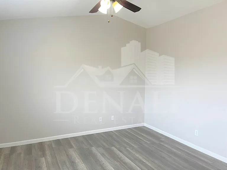 8535 W Vogel Ave — Photo 14