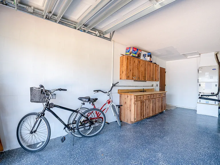 1105 Caples St — Photo 21