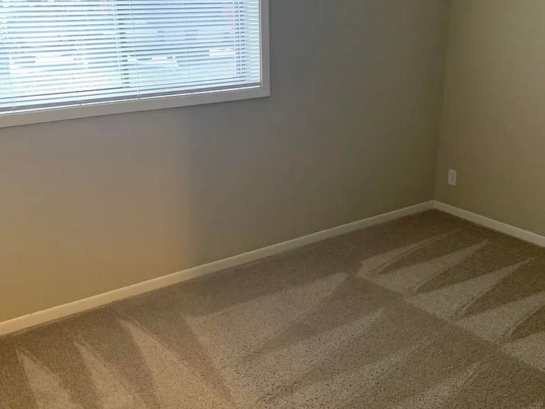 Superior Place Apartments — Photo 76