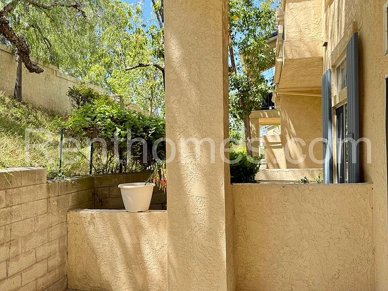 11295 Provencal Pl — Photo 7