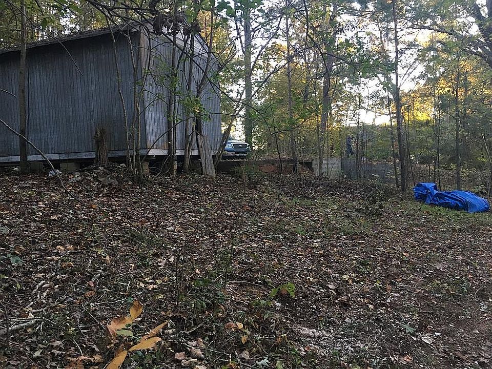 1st image of 405 Oak Hill Dr