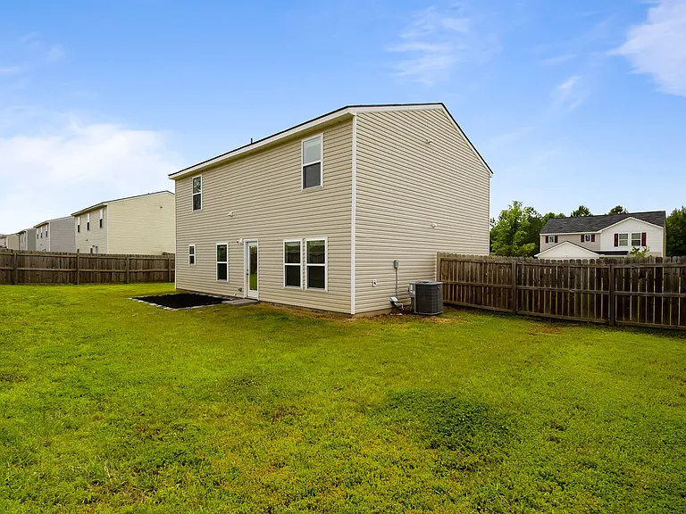 761 Riverside Dr NW — Photo 30