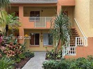 906 SW Coral Club Dr #906, Pompano Beach, FL 33071