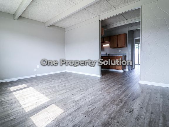 3rd image of 1309 Logan St