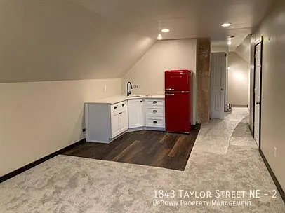 1843 Taylor St NE #2 — Photo 14