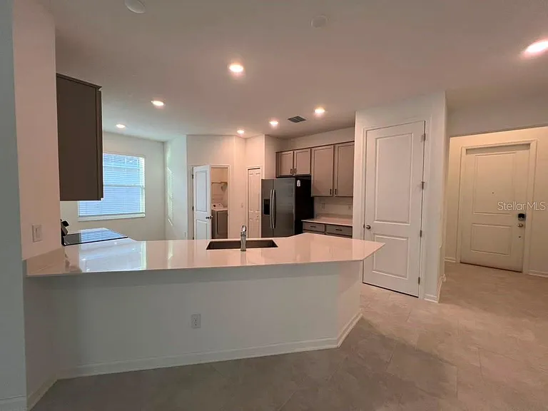Peach Creek Dr — Photo 4