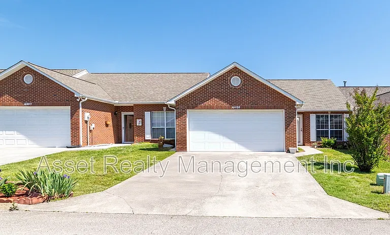 4405 Greenfern Way #1 — Photo 1