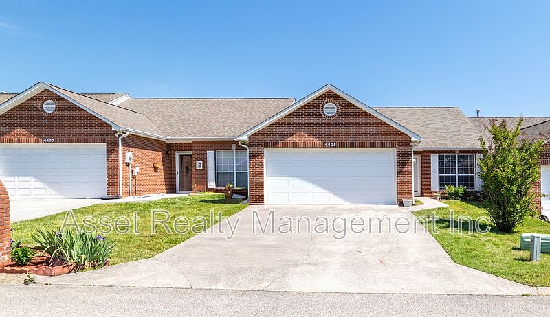 1st image of 4405 Greenfern Way #1