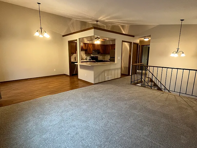 7017 Polaris Ln N — Photo 20