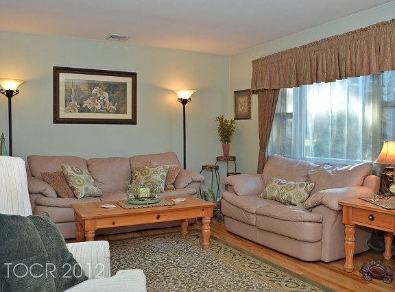5th image of 15 Birch Ln