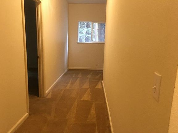 2nd level Hall