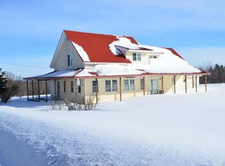 37 Fogg Ln, Burlington, ME 04417