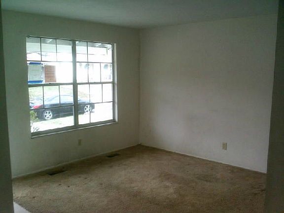 5th image of 10062 Prince Dr