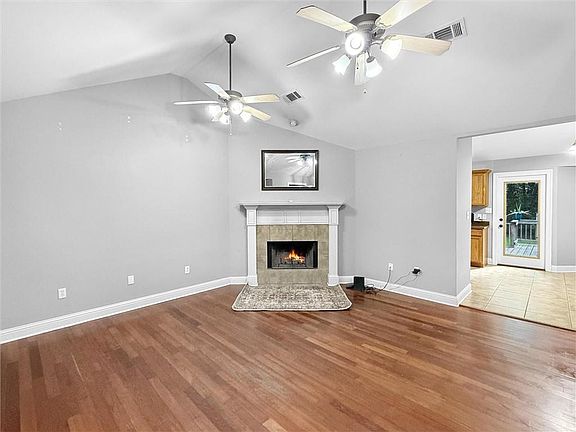 2nd image of 34152 Reilly Rd
