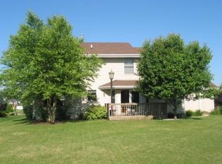 4812 Chandon Woods Dr, Cherry Valley, IL