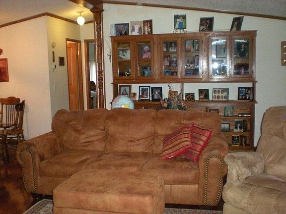 3rd image of 1901 Morton Brown Ln
