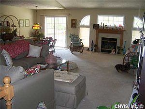 4th image of 8223 Vicksburg Pl
