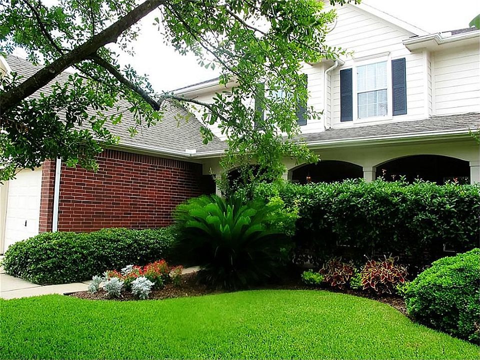 1st image of 8814 Gaslight Village Dr