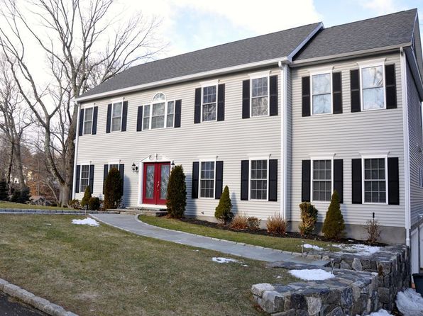 24 Buena Vista Dr