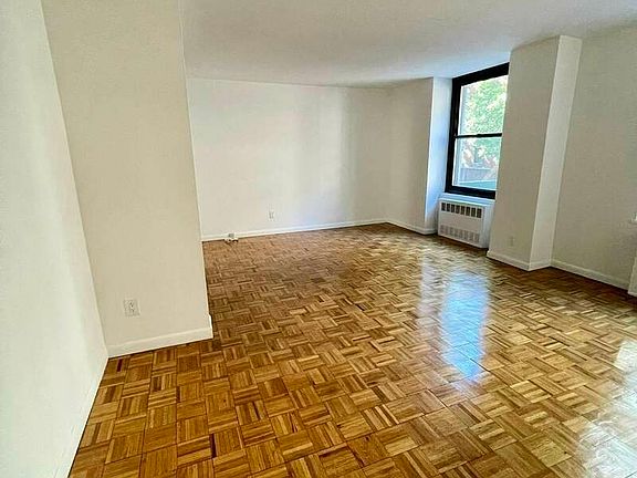 5th image of 232 E 12th St APT 2B