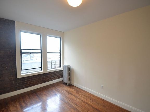 2nd image of 505 W 161st St APT 33
