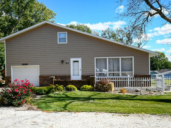 938 4th St, Jewell, IA 50130