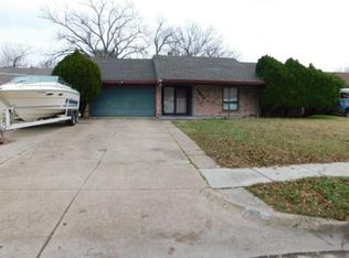1609 Kingston Dr, Grand Prairie, TX 75051