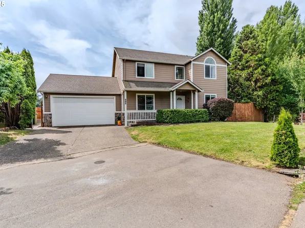 595 Cozy Way, Woodburn, OR 97071