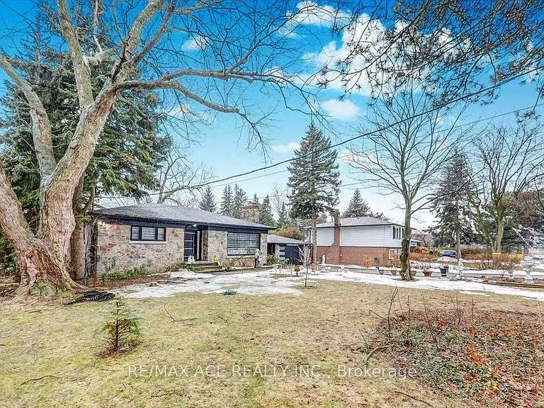 5 Windy Ridge Dr — Photo 2